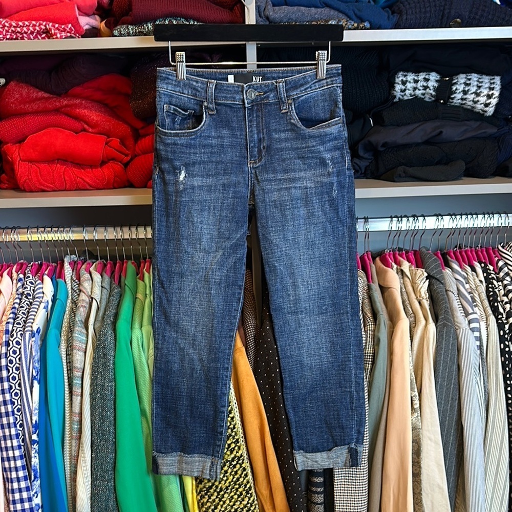 Kut From The Kloth straight leg distresses cuffed raw hem cropped Blue Jeans 2